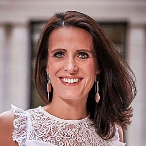 Stephanie Koch, Macros Reply